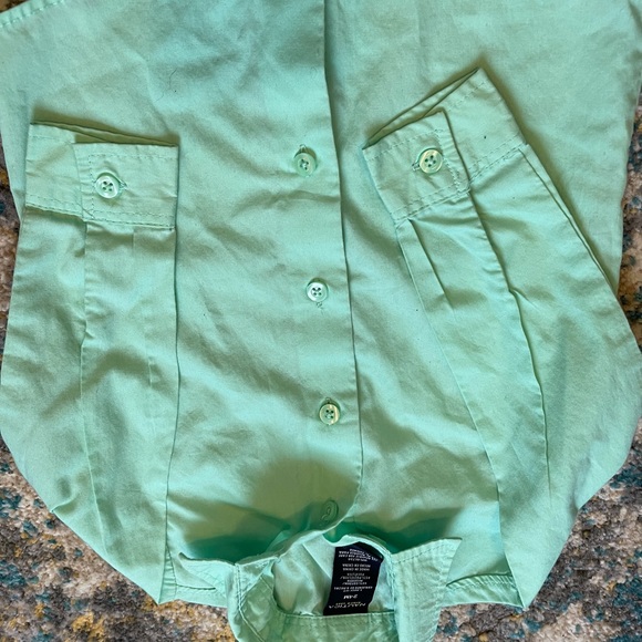 4 bottom down tops in a size 2T ( boy ) casual - Picture 6 of 10